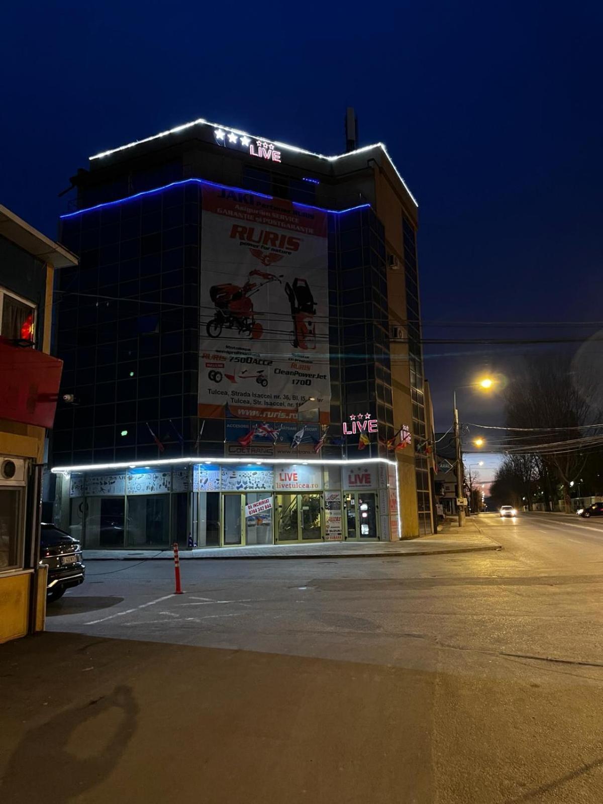 Live Hotel